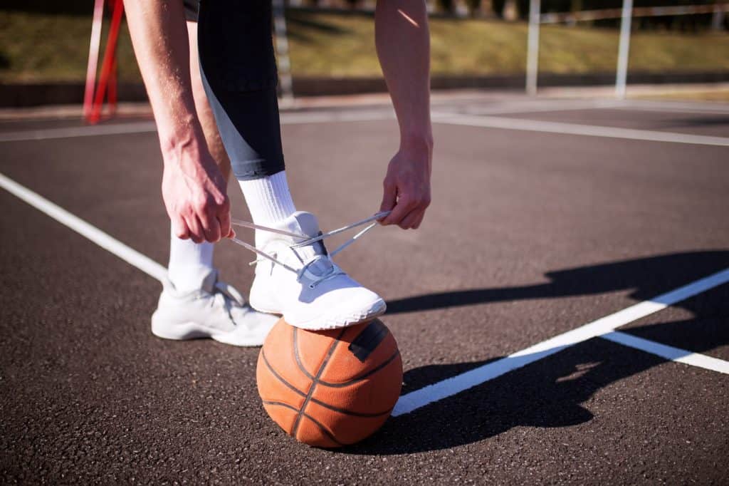 Basketball shoes for ankle support